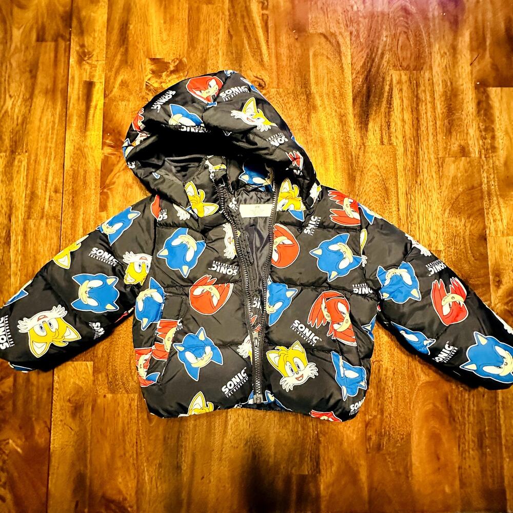 H&M Sonic the Hedgehog Puffer Coat 2T Boy Removable Hood Tails Knuckles Black